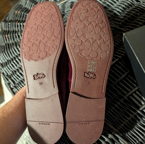 Coach Emilia Mary Janes in Burgundy Velvet sz 9 - Picture 5 of 12